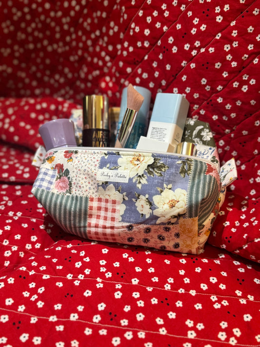 Patchwork in Bloom - Essentials Bag