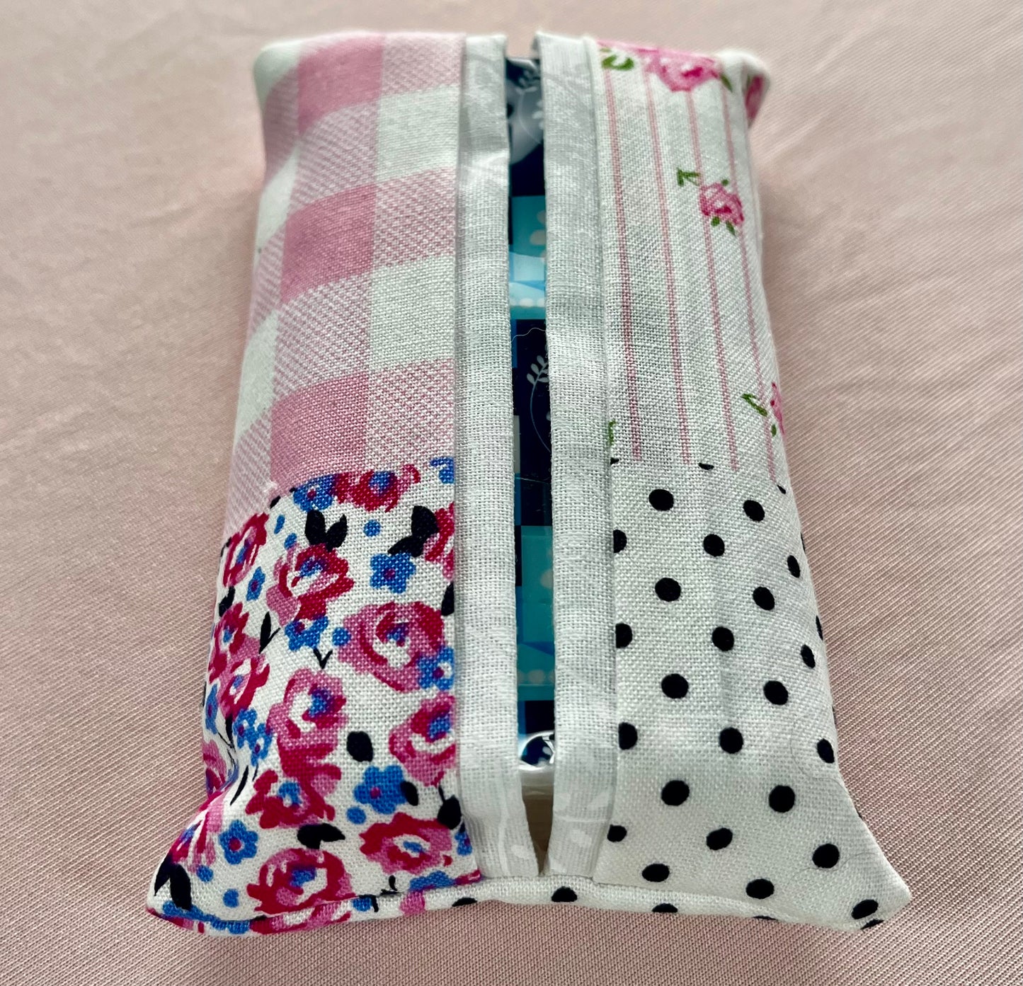 Rosy Picnic Tissue Holder
