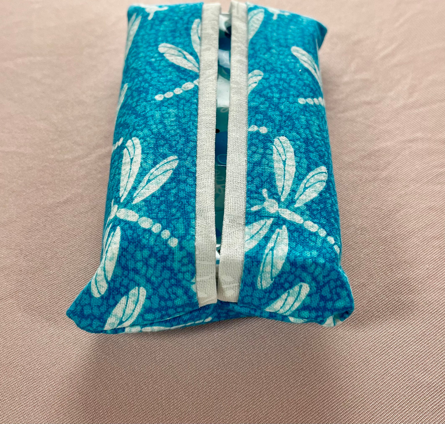 Dragonfly Tissue Holder