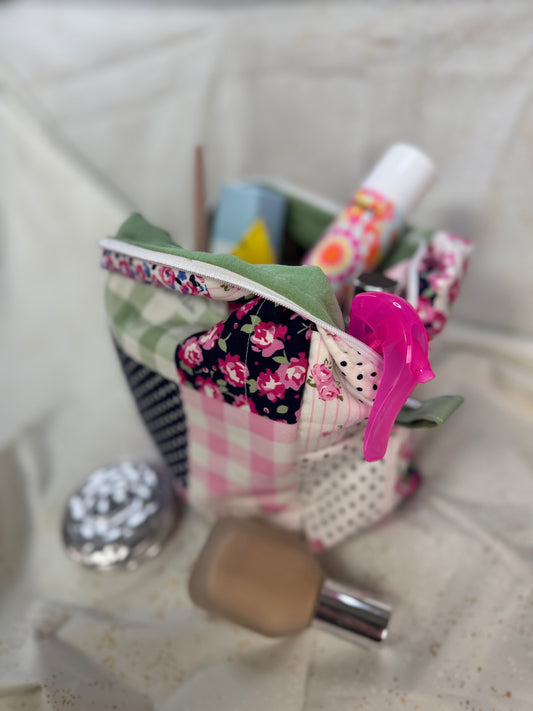 Rosy Picnic Essentials Bag