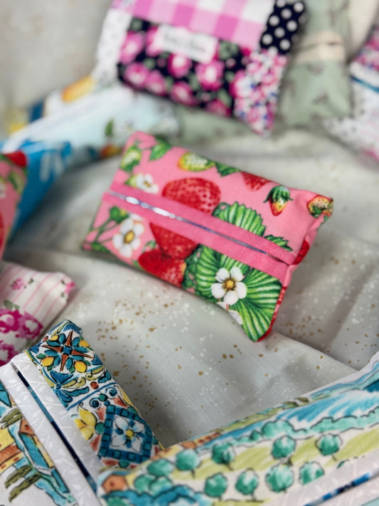 Strawberry Fields Tissue Holder