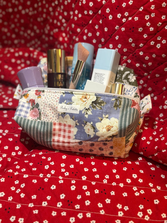 Patchwork in Bloom - Essentials Bag